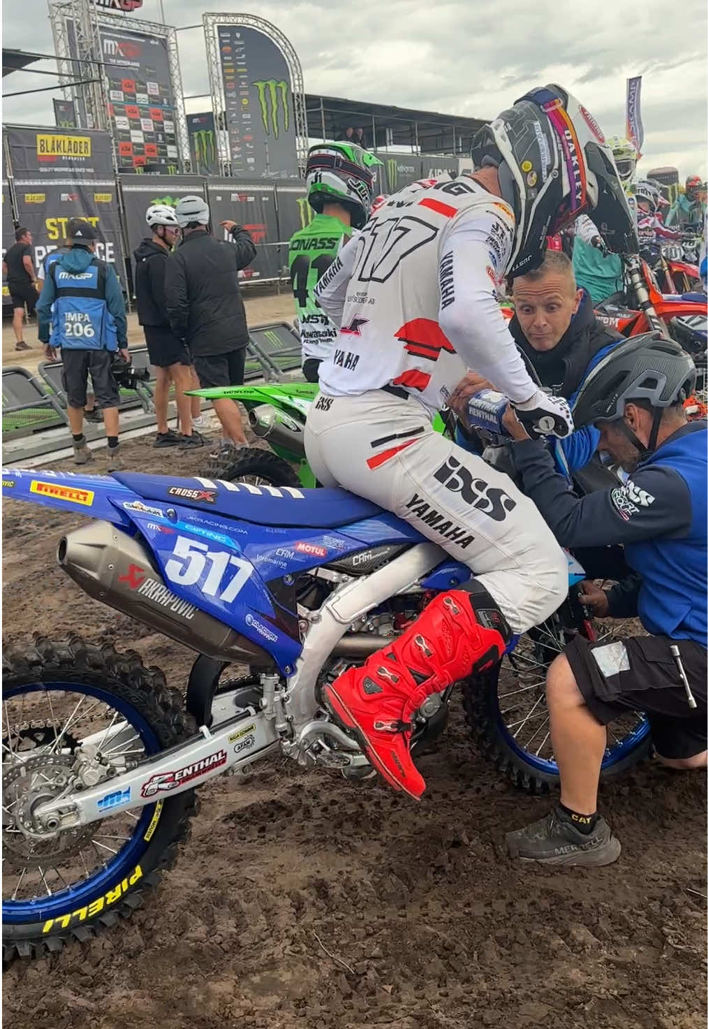 The people’s Champ 🔥 Who wants to see Isak come out swinging in Arnhem 💪🏻 #motocrosslife #moto #motocross #Motorsport #racing 