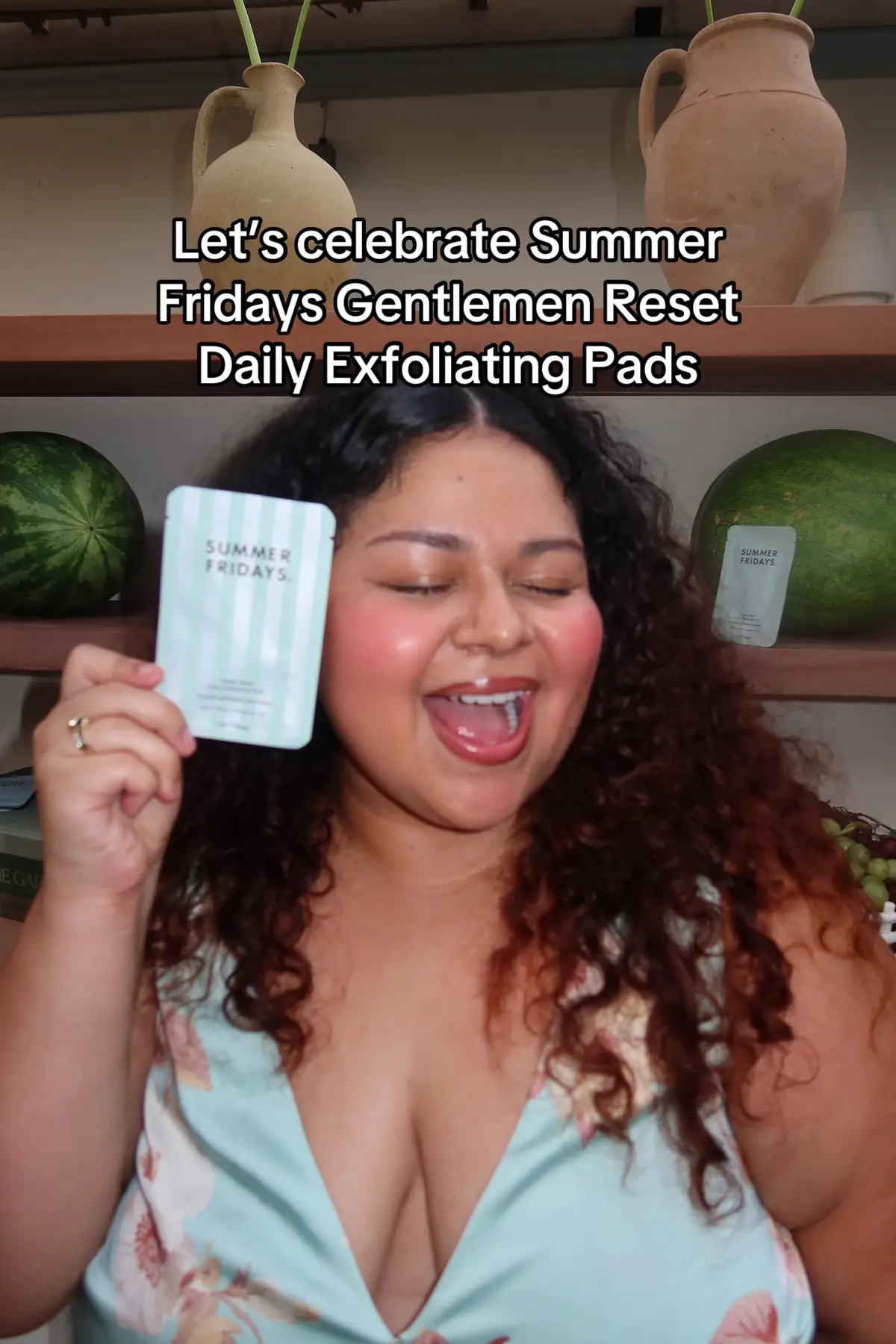 Love celebrating with @Summer Fridays 💚 their new Gentle Rest Daily Exfoliating Pads will give you that post-facial feeling in an instant! @lizpuentebravo @ximena moreno ౨ৎ #summerfridays #skincare #exfoliating #losangelesinfluencer 