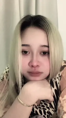 ntah dúnia yang ga adil , atau aku yang ga beruntung 🚶🏻‍♀️‍➡️