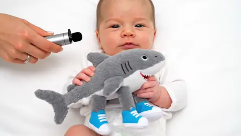 ¿tú ya compraste tu TRALALERO TRALALA? #fypシ゚ #paratiii #bebe 