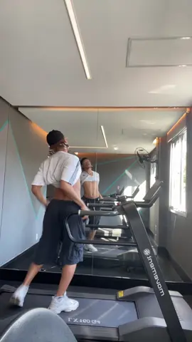 vem cá @Giana Mello 