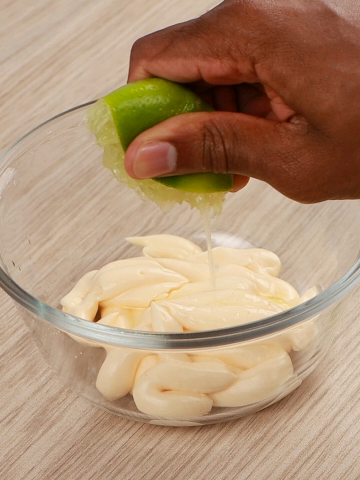 Squeeze lemon into mayonnaise, this is the big secret of McDonald's! #lemon #recipes #foryou #EasyRecipes 