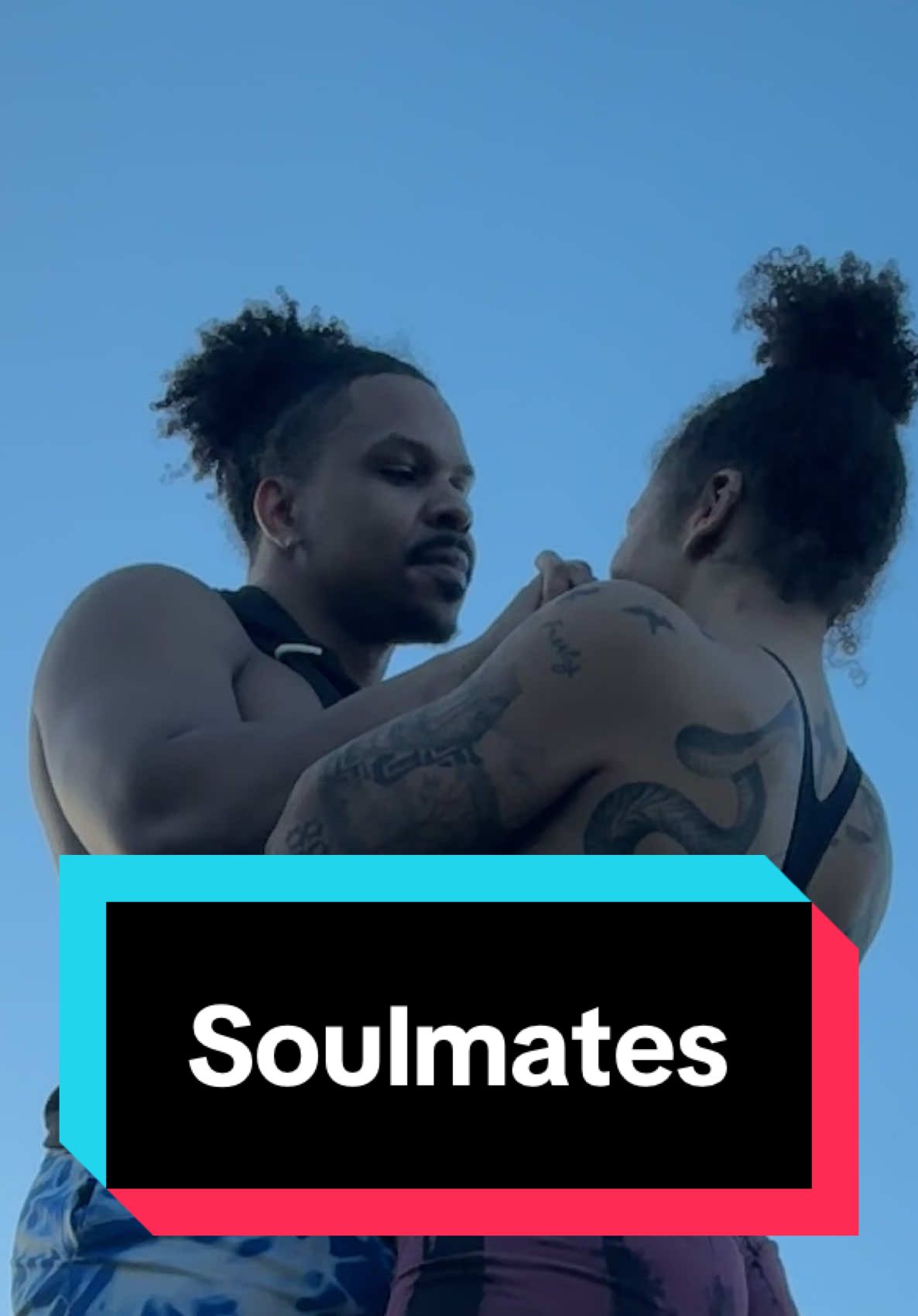 The way he looks at me melts my whole existence. Imma keep this man forever❤️‍🔥🫠🥹 #longdistancerelationship #ldrcouple #blacklove #relationshipgoals #soulmate #invisiblestring 