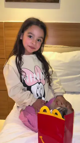 CAJITA FELIZ EN BRASIL 🇧🇷✨ #yummy #brazil #like #youtube #happymeal 