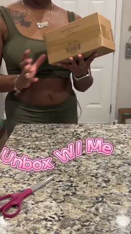 Unbox W/ Me 🥰#themiamiprincess #fypシ゚viral #fyp 