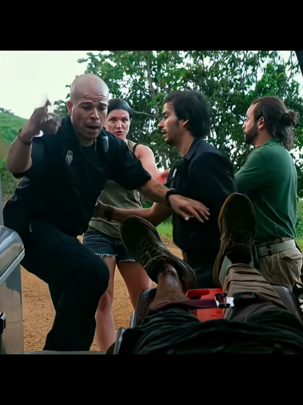 #peli_car   #resumenesenminuto #resumenesdepeliculas #resumenes #resumendepeliculas 