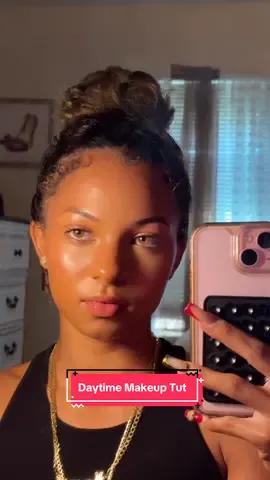 i get so many questions about my makeup and what i use so here is a day time makeup routine!!!! 🫶🏻🫶🏻🫶🏻 #makeup #grwm #fyp #foryou #makeuptutorial 