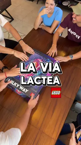 La experiencia de armar un lego la comparti con mis amigos en donde armamos el cuadro de La Vía Láctea #milkyway #LEGO #AFOL #experience #legotiktok 