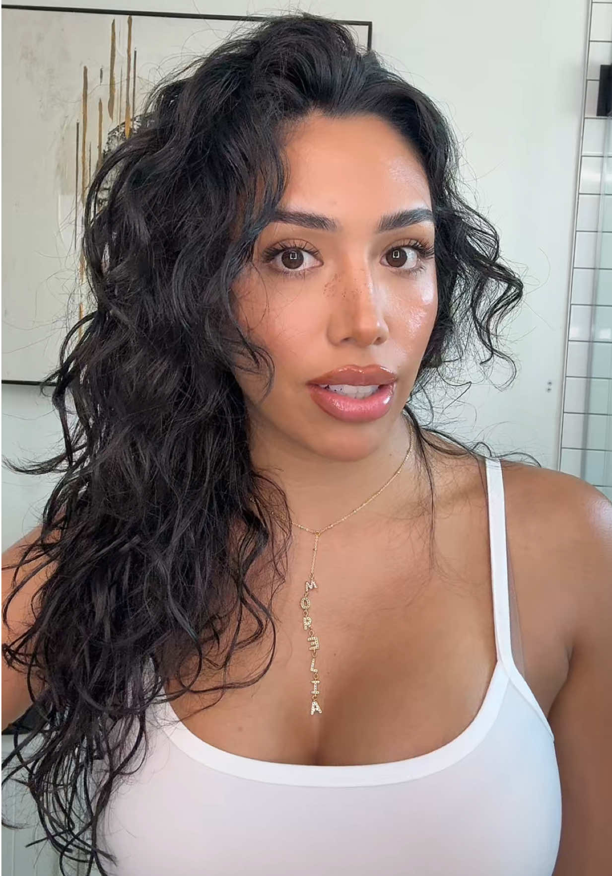 A really bad wavy hair tutorial 😭