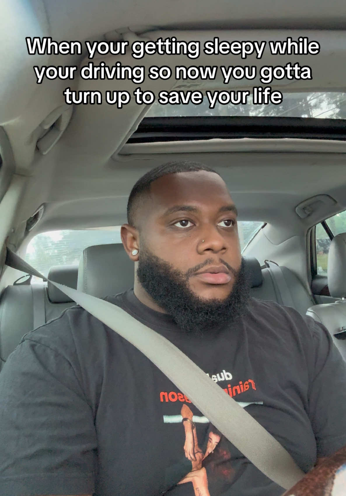 BE SCREAMING THE LYRICS WITH EVERY BONE IN MY BODY TO WAKE UP 😂 
