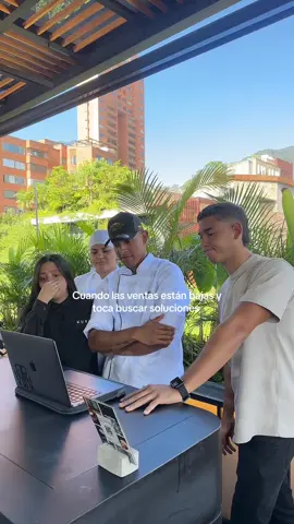Jajajajajajaja los esperamos en kuro para vivir una experiencia inolvidable. #fyp #restaurante #ventas 