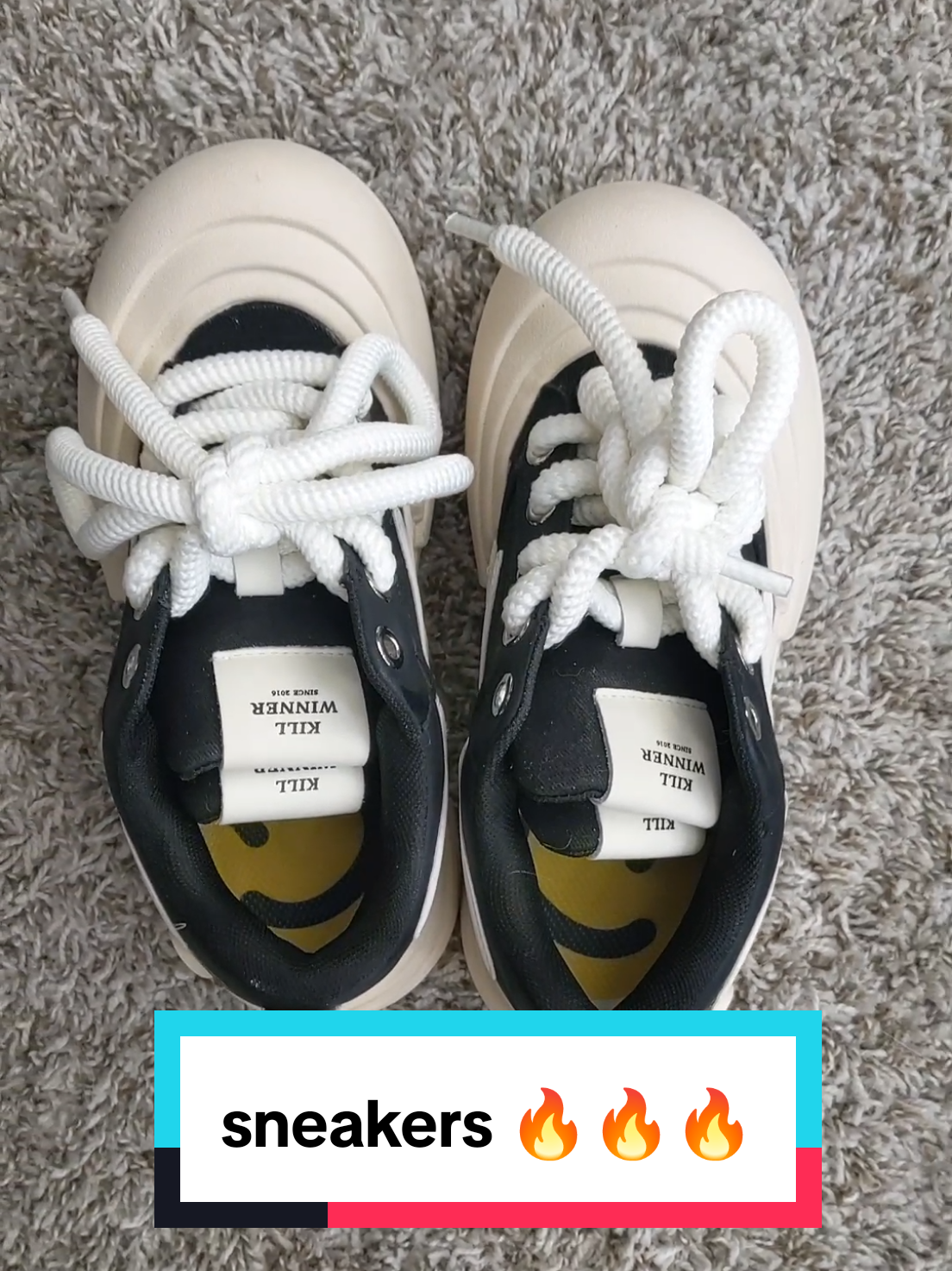 sneakers 🔥🔥🔥🔥 #smiles  #shoeschallenge  #sneakersaddict  #shoestyle  #sneakerscollection 