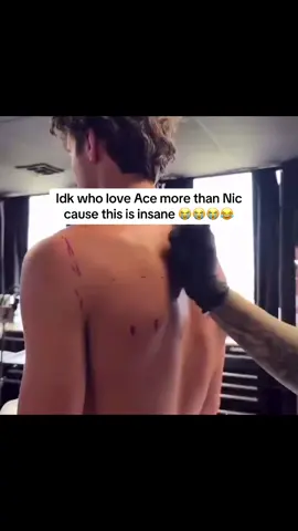 He’s actually so funny I love their friendship 😭😭🥹  @Ace♠️ @Nicolas Vansteenberghe  #xyzbcafypシ💛🦋 #fypシ #aceloveisland #nicloveisland 