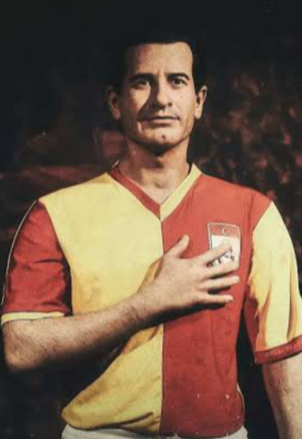 Galatasaray… O daha vefalı. #metinoktay #galatasaray #keşfet #keşfetteyizzz #football 