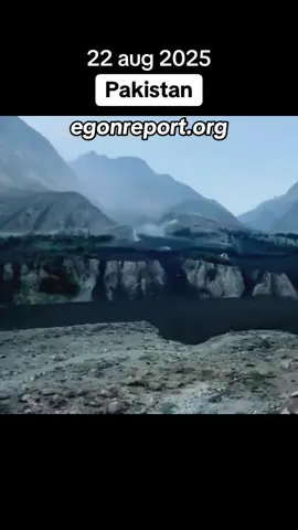#pakistan #lake #eruption #globalcrisis #climatecrisis 