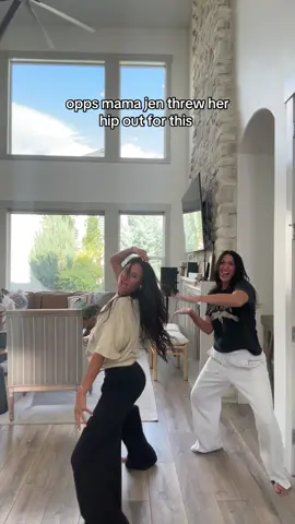 anyways who’s doing this with us next time #dance #mom #OOTD #viral #fyp 