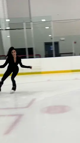 I couldn’t not put this sound with this I’m sorry #zxybca #fyp #figureskater 