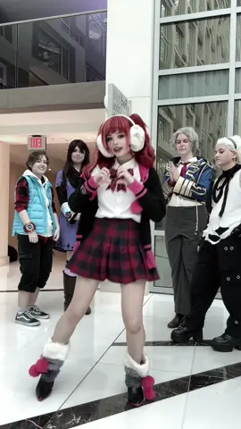 why did they start clapping LMAO @ben!🍉 @otakon!!! @cat 🧡🤍🩷 @Angel @—  #zeroescape #999 #nonarygames #otakon2025 #cloverfield clovercosplay junpei akanekurashiki lightfield snake santa aoikurashiki 