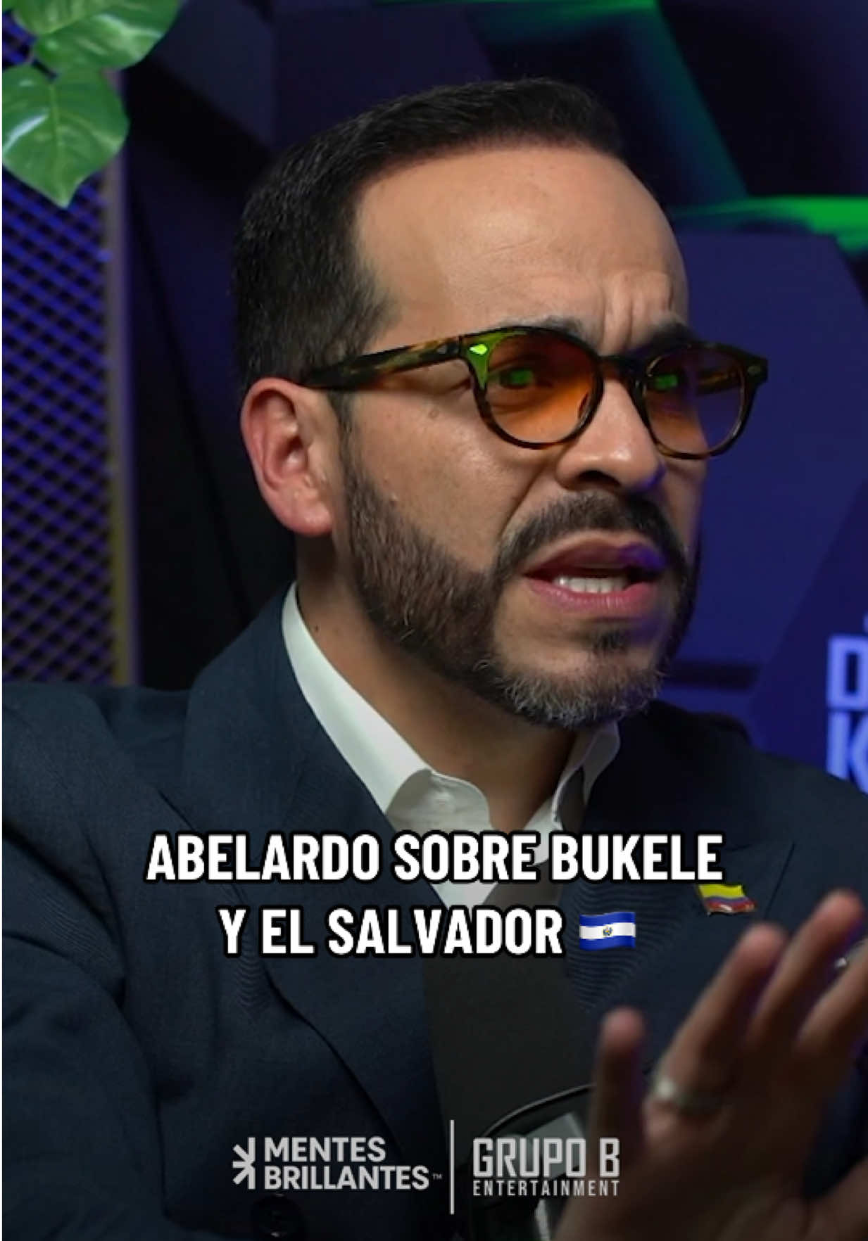@Abelardo De La Espriella respondió a la comparativa que le hacen con el presidente del Salvador Bukele 🚨 #nayibbukele #elsavador #dimeloking #abelardodelaespriella #entrevista 