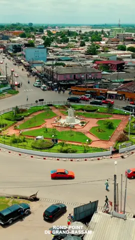 ✨ Nouvelle escale visuelle ✨ Après notre série de contenus mettant en lumière les villes, cap cette fois sur Grand-Bassam 🌊🏝️, perle historique et culturelle de la Côte d’Ivoire. Entre son patrimoine classé à l’UNESCO, ses plages dorées et son ambiance unique, Bassam reste une ville où tradition et modernité se rencontrent. 📍 Découvrez en images toute la beauté et l’authenticité de cette destination incontournable. #motionstudio #GrandBassam #côtedivoire #voyage #heritage 