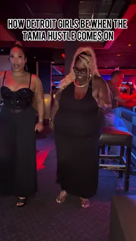 When the music drops just move out the way if Detroit is in the building 💯👀🤣  #tamia #Detroitgirl #Comedyfyp #f4f #Laughs 