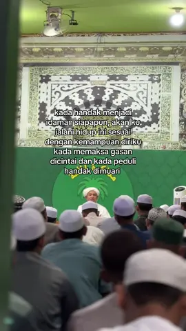 sebaik baiknya kita pasti ada hal yg kada disukai oleh org lain, itulah kenapa kita perlu belajar menerima dan kada memaksa utk diterima #mintarela🙏 #gururasyidridho #fyp #selfreminder 