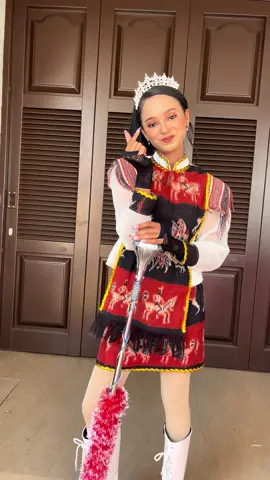 BTS arahkan MAYORET CANTIK dan MODEL KEREN mirip @Lyodra Ginting & @Syifa Hadju  bergaya depan Kamera. Mantap anakku @Rambu_ery #tabolabale #drumband #mayoretcantik #nonamanis #lyodra 