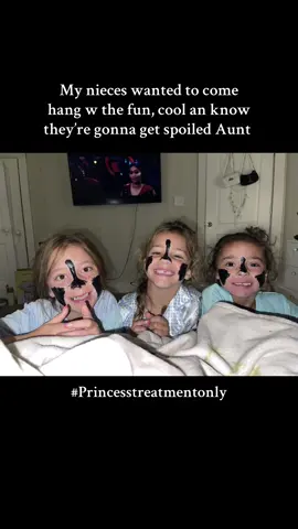 Literally that day they got their nails done, face mask, mini golf and we bought a snowcone machine they know they is gonna have fun with me!!😘 #auntie #3prettybestfriends #ily #welit #fyp 