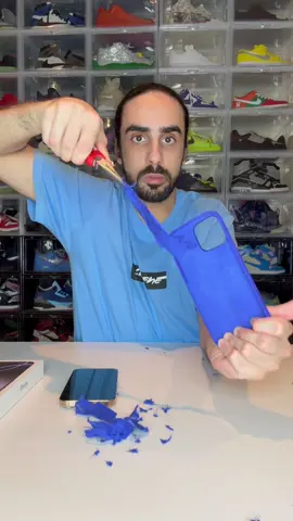 iPhone Case Hack 📱 #hacks #lifehacks #iphone #asmr #satisfying 