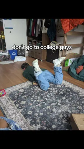 this guy came into our dorm and wouldn't stop dry humping our carpet #college #coloradostateuniversity #westfall #mikubinderthomasjefferson #fypシ 