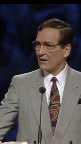 What matters in prayer? Not length. Not words. Faith. 🙌 #adrianrogers #christianwisdom #prayertok