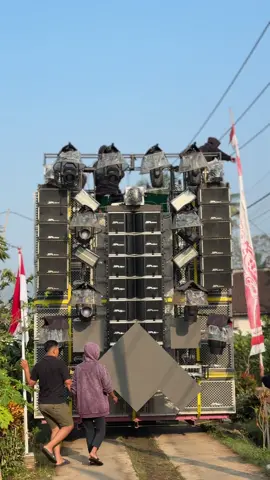 Pov tangi turu nyawang sound liwat ngarep omahmu @OMBAK SAGARA AUDIO @730_lighting✨ #4upageシ #fypシ゚viral #horegbalap_official #soundkarnavalindonesia 