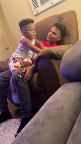I love the little moments like this with my boys 🥰 #fyp #viral #funny #animals #brothers 
