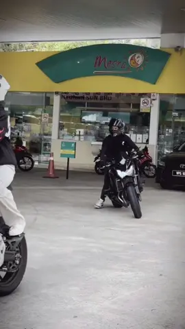okay kita semula ,lama tak jj boh🤣 