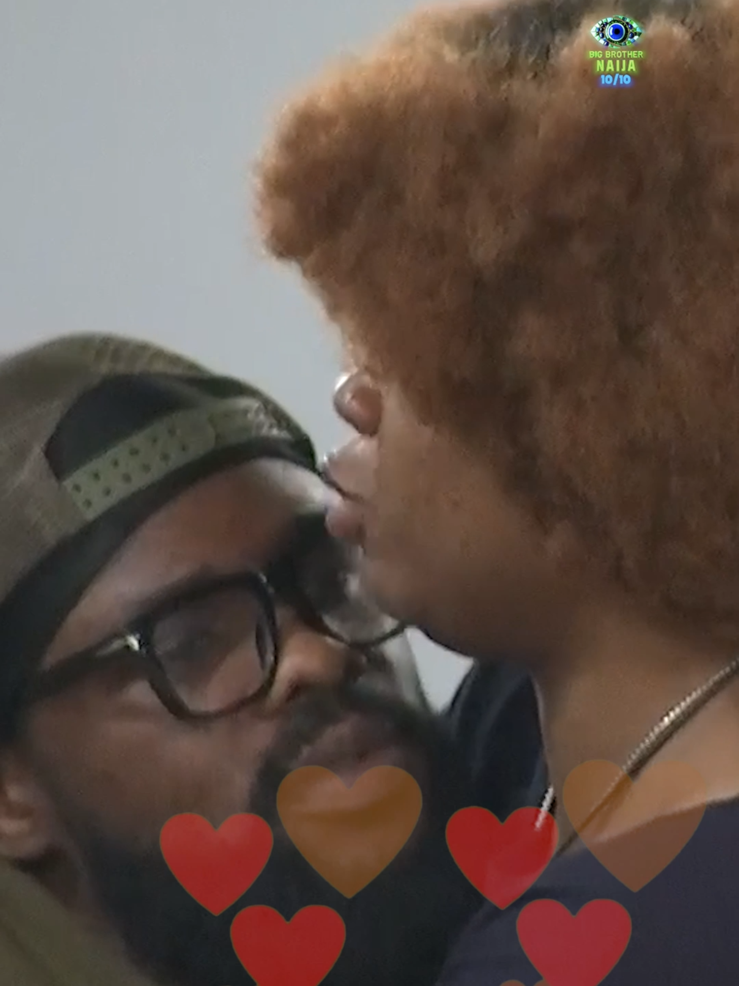 There are levels to this kissing thing according to Doris and she shows hers and Denari's in comparison to Mide and Bright Morgan's 💖 #BBNaija