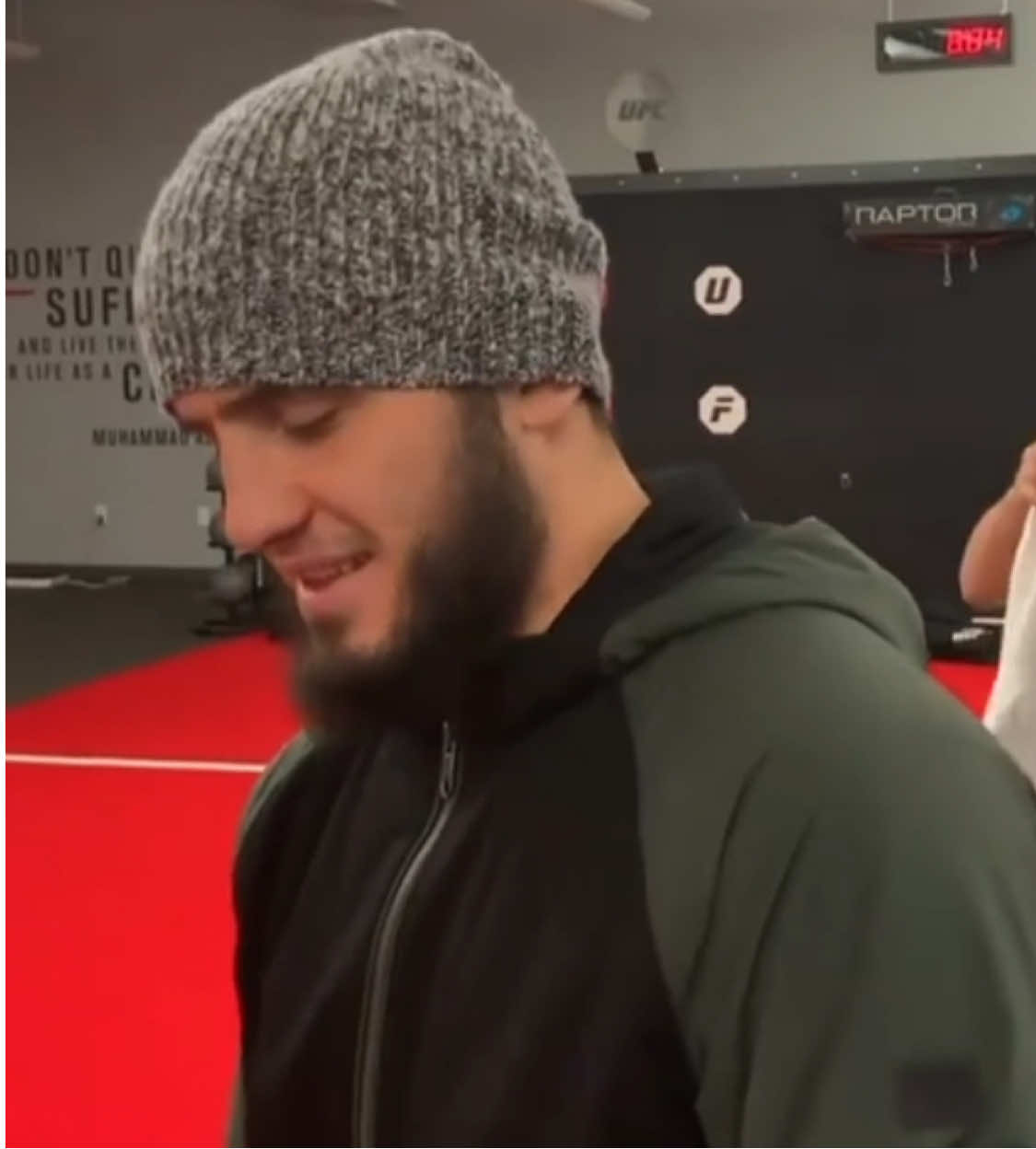 Tan isu 😋 #islammakhachev #makhachev #UFC #CRAVINGTHAT