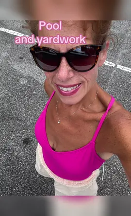 Day off. Pool time.  The pink handbelles add a lot of resistance in the water.  I workout at a pretty high intensity for 75 minutes in the water.  It’s easy on the joints and was a game changer for me after my knee replacement surgeries !!    I also had time to mow the lawn.  I love to mow grass 🤷‍♀️