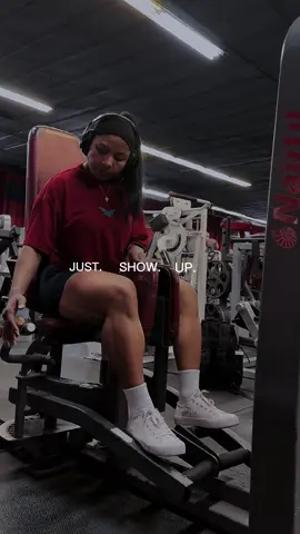 Keep showing up!  #bodybuilding #ifbbwellnesspro 