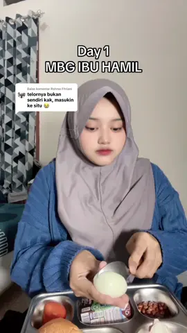 Membalas @Rahma Fitriani biasanya makan telur rebus hoek hoek, kalo dibikin burger gini alhamdulillah gada drama hoek hoekk😆  #MBG #makanbergizigratis #makangratisprabowo #ibuhamil #bumilhappy 