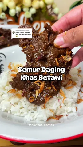 Membalas @hey.itsnuna Resep turun temurun Semur Daging Khas Betawi ini memang gak pernah gagal deh😍 Dari tampilannya yang medok & hitam pekat aja udah bikin ngiler, apalagi pas udah cobain rasanya yg manis, gurih & berempah🤤  #SemurDagingBetawi #KecapABCHitamManis #MasakanSimple