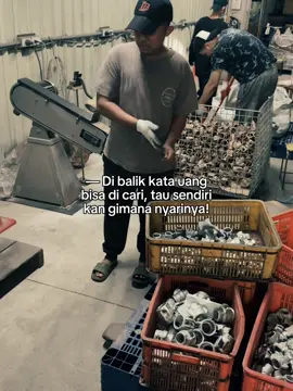 Uang bisa di cari tapi lelahnya🥹😭 badan mau kropos💪💪 yang penting sehat yallah🤲🏻🤲🏻