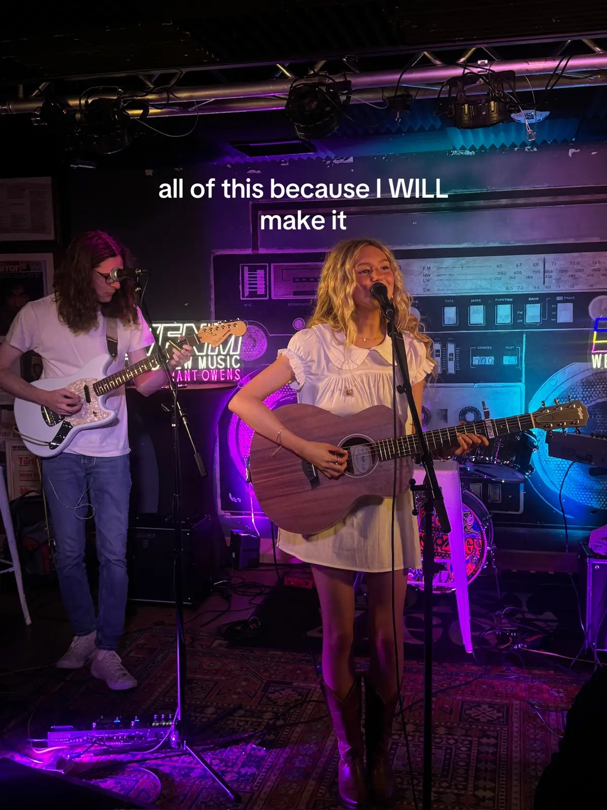 swipe to the end for a lil surprise 🥹🎀 i truly couldn’t do anything else <3 #newmusic #newartist #taylorswift #sabrinacarpenter #gracieabrams 