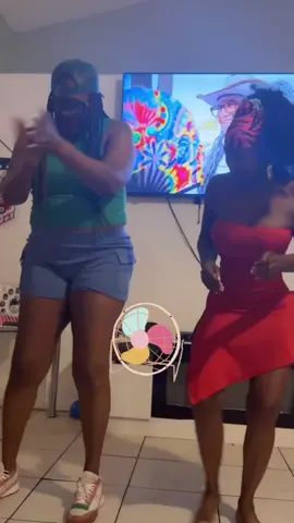 Still trying to learn this dance😆 #fans #bootsontheground 