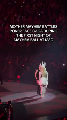 ELECTRIC!!!!!! #mayhemball #ladygaga #mothermonster #ladygagatour #mayhemballtour 