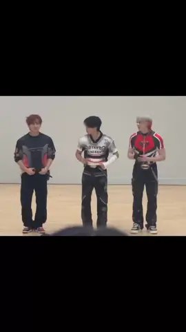 3racha joined tantangan barabam too🤏🏻🤏🏻🤏🏻  #3racha #bangchan #changbin #han #barabamchallenge #skzedit #fypシ゚ #4u 