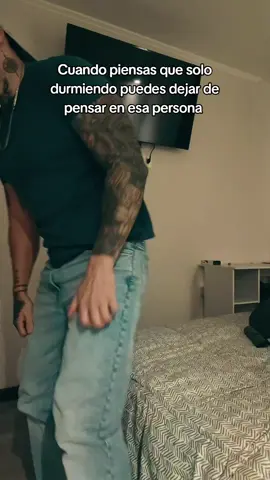 Si sientes que dormir es tu escape, intenta encontrar actividades que te ayuden a canalizar tus emociones de manera positiva. Puedes probar con ejercicio, meditación o hobbies creativos. También es útil hablar con alguien de confianza sobre tus sentimientos. A veces, compartir lo que sientes puede aliviar la carga emocional y ayudarte a encontrar paz.❤️‍🩹🫂 #contenido #consejos 