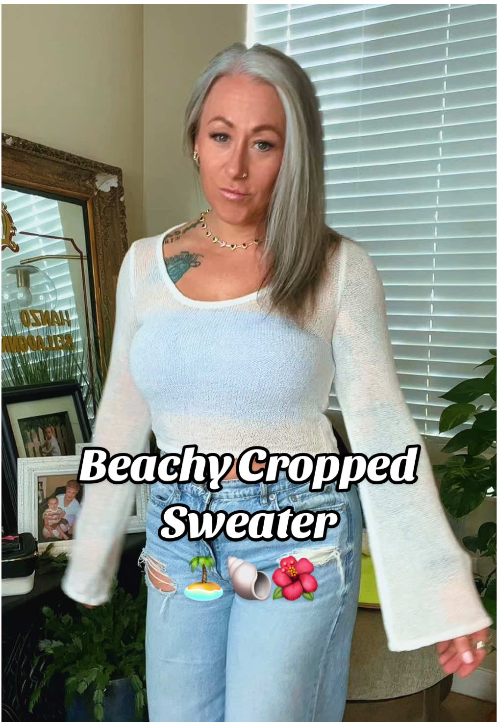 Beachy sweaters are my favorite! 🐚 This one is so cute!  #croppedsweater #sweaters #knitsweater #sweaterweather #sweateroutfit 