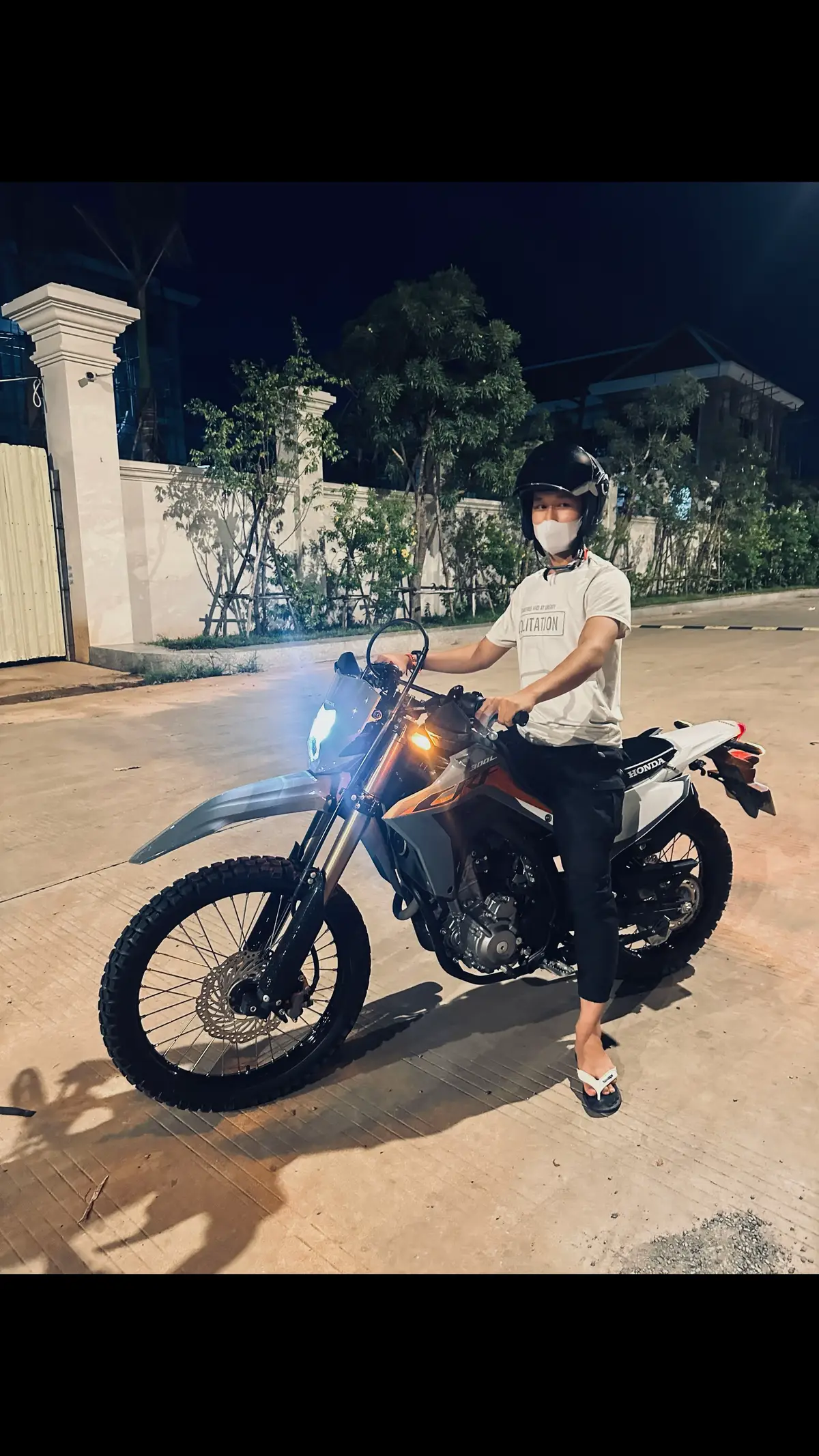 ខ្លាដេកកុំថាខ្លាងាប់ ពួកខ្ញុំមិនមាត់កុំបានចិត្តពេក…😏@One Day I will back - DP✌️ 