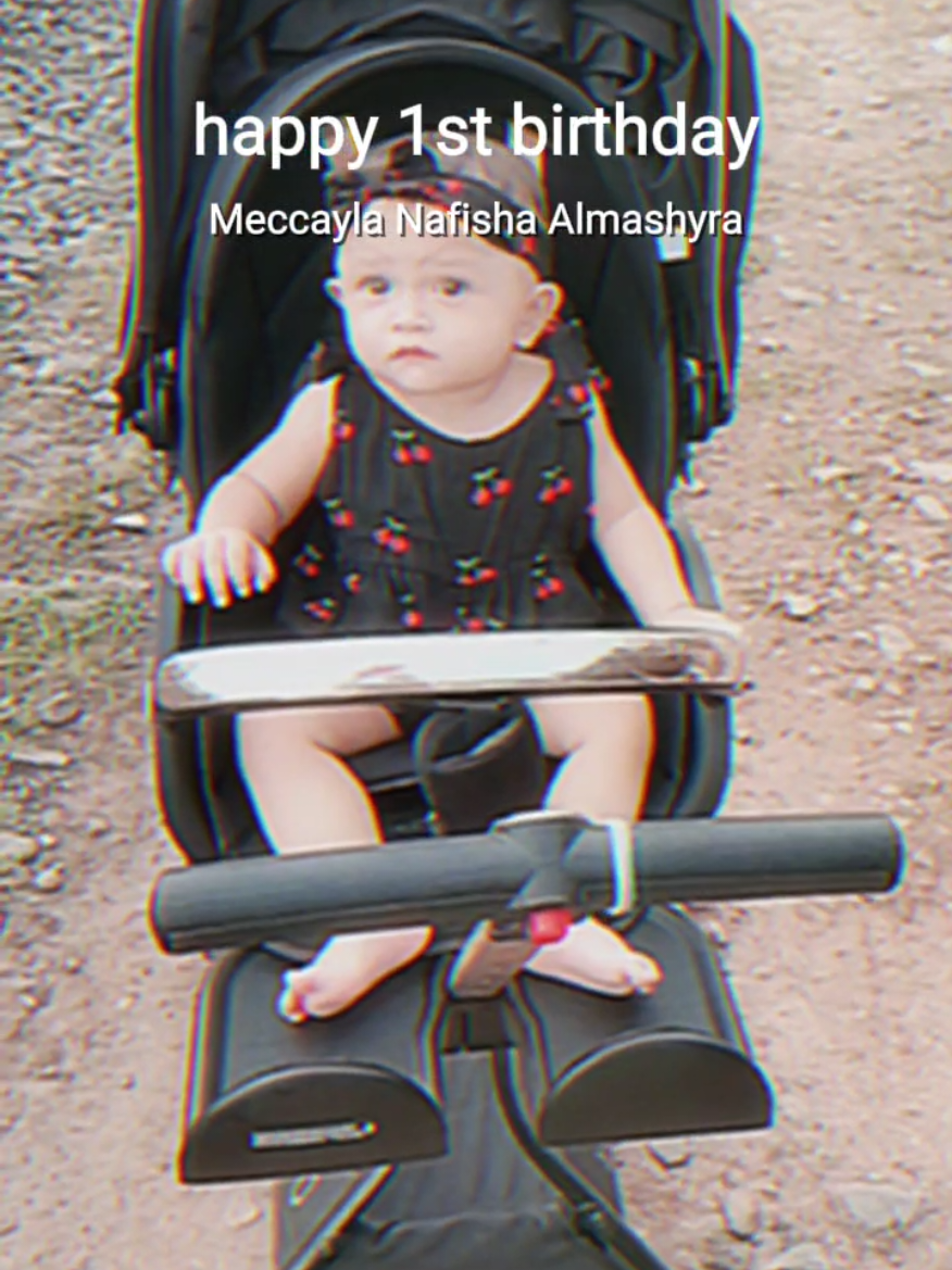 Masyaallah tabarakallah. Selamat ulang tahun untuk putriku tercinta MECCAYLA NAFISHA ALMASHYRA, terimakasih ya dek sudah hadir dihidup Ayah dan Bunda. Sehat sehat, ya anak cantik😊 Semoga kelak hidupmu lebih baik dari Ayah dan Bunda💓💓 #ultahanak #ultahanakpertama #ulangtahun #ulangtahunanak #alumnihplagustus2024 #hplagustus2024 #babydragon #masyaallahtabarakkallah 
