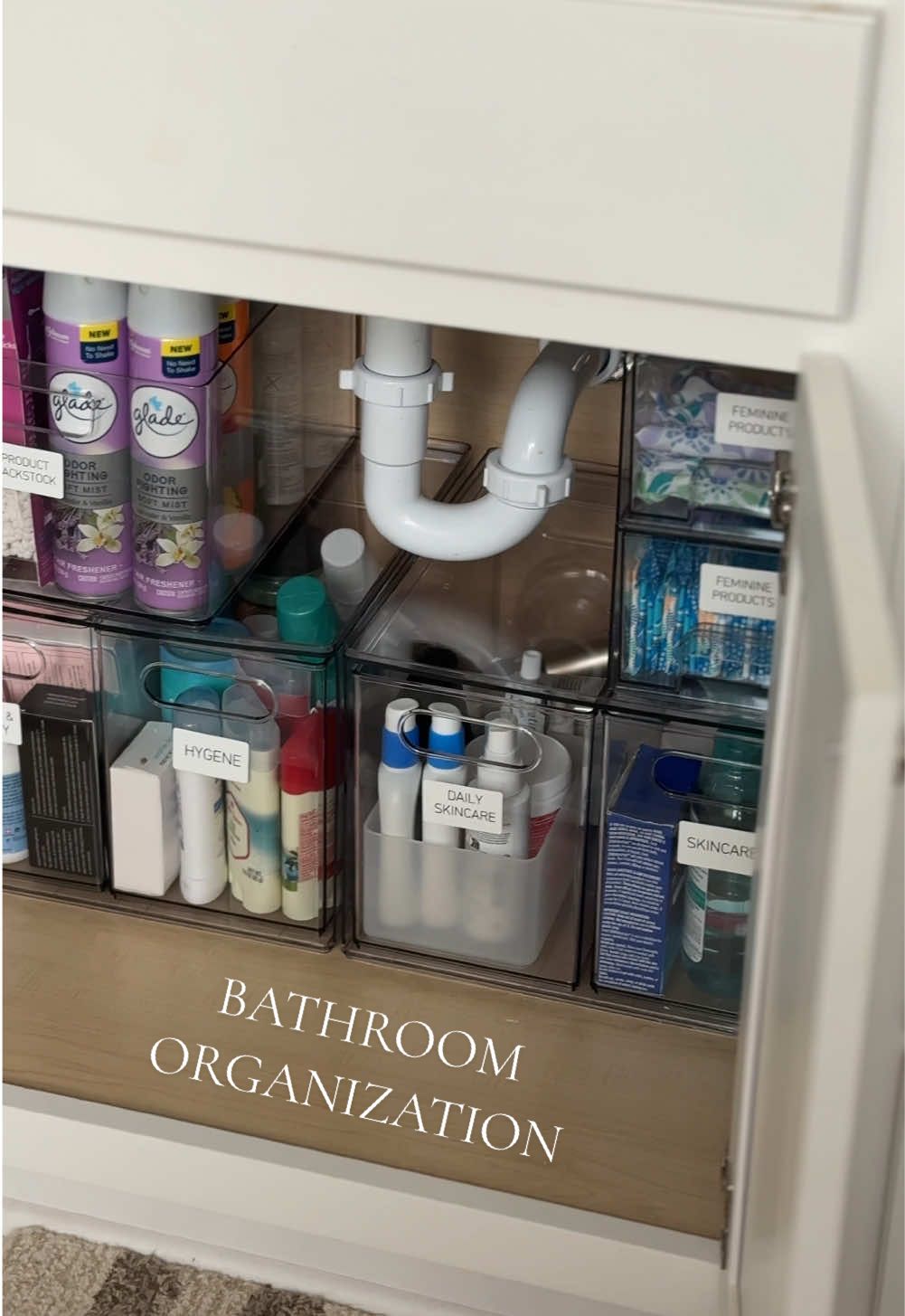 This was much needed bathroom organization… Still need to do the opposite side with all my hair products though 😂  This little @NIIMBOT label maker was also such a great find, you can customize & edit labels on your phone, then print with Bluetooth 👏🏻 I use it for everything from projects like these to back to school labeling.  Everything I used 🔗 in my L T K #bathroomorganization #undersinkorganization #organizationfinds #amazonhome #amazonfinds #niimbot #niimbotB1 